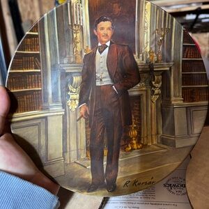 Gone with the Wind collectors plate w/original box,paperwork and certificate!